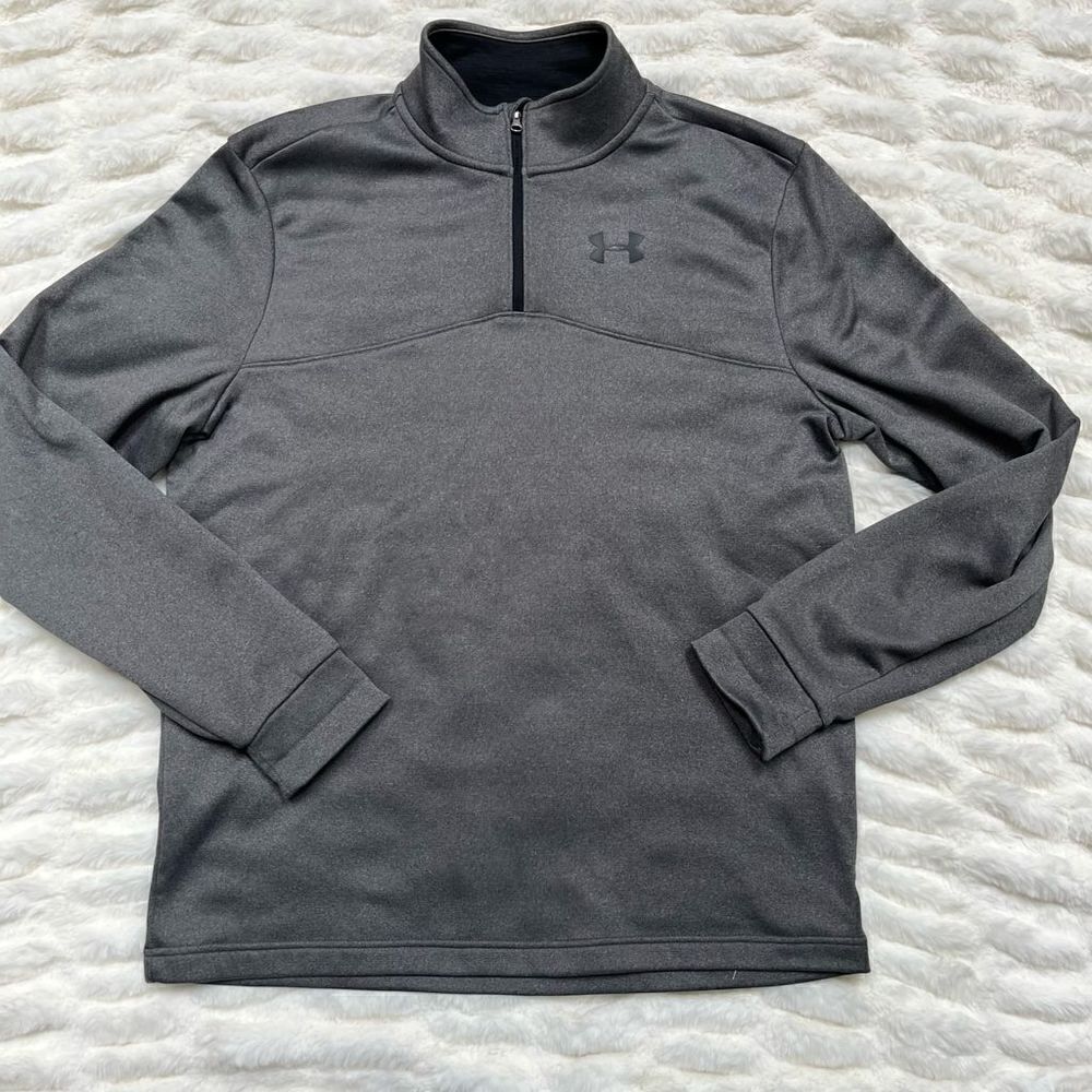 Under Armour 1/4 Zip Cold Gear Shirt, Size M